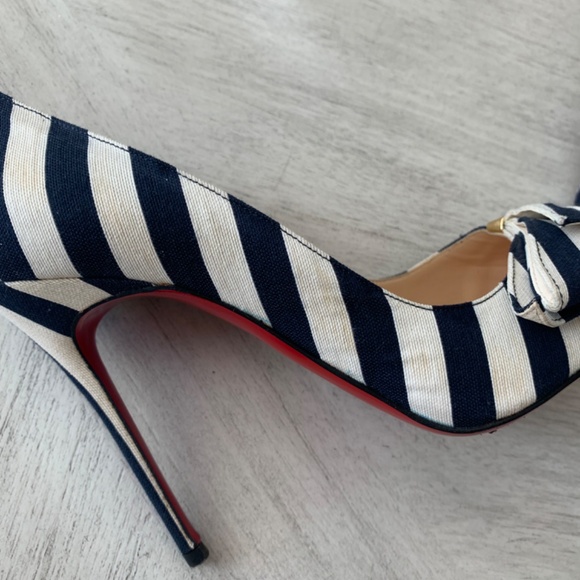 Christian Louboutin Blue/Ivory/Red Stripe Pumps sz 40 - Picture 10 of 11
